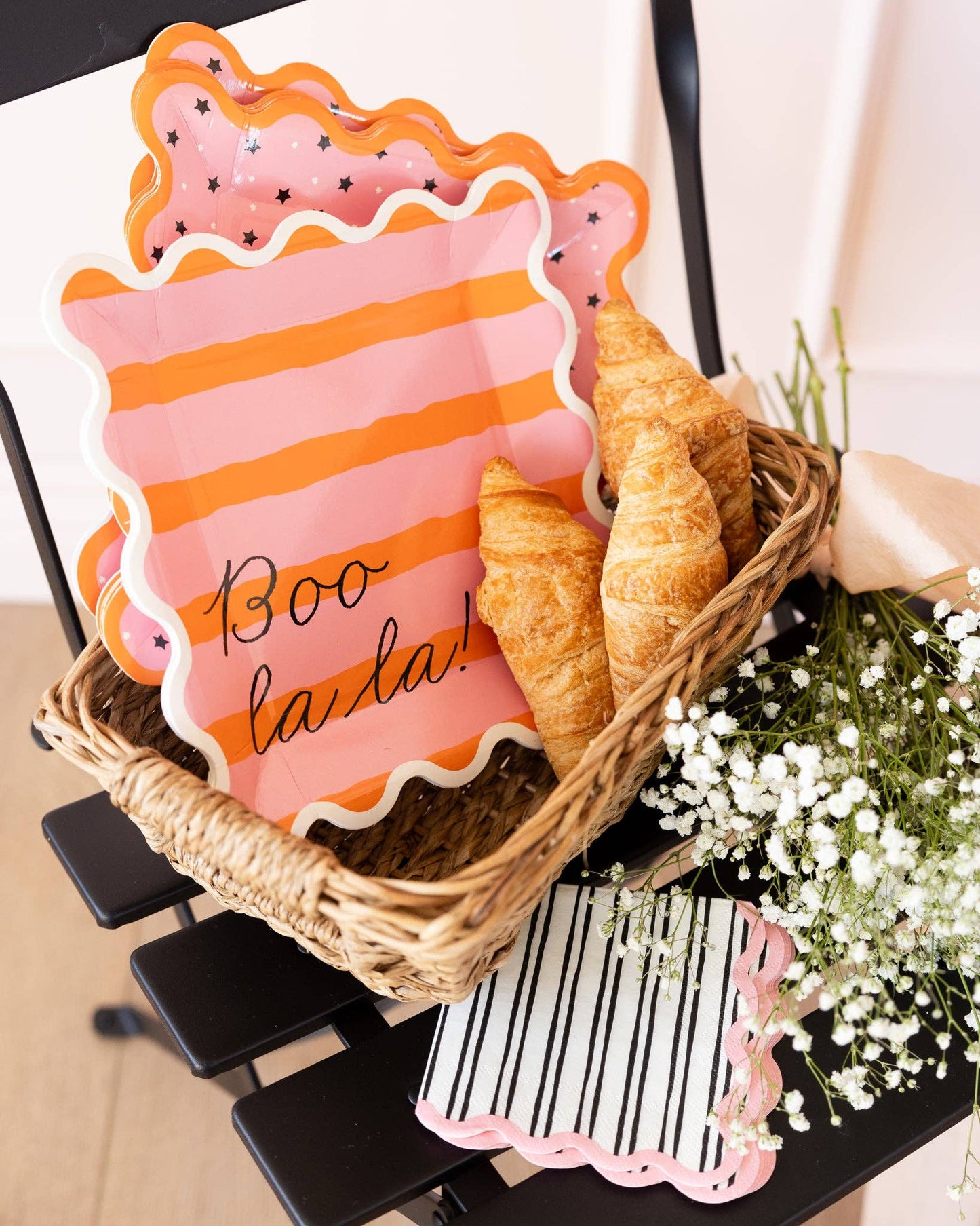 Boo La La! Paper Plates