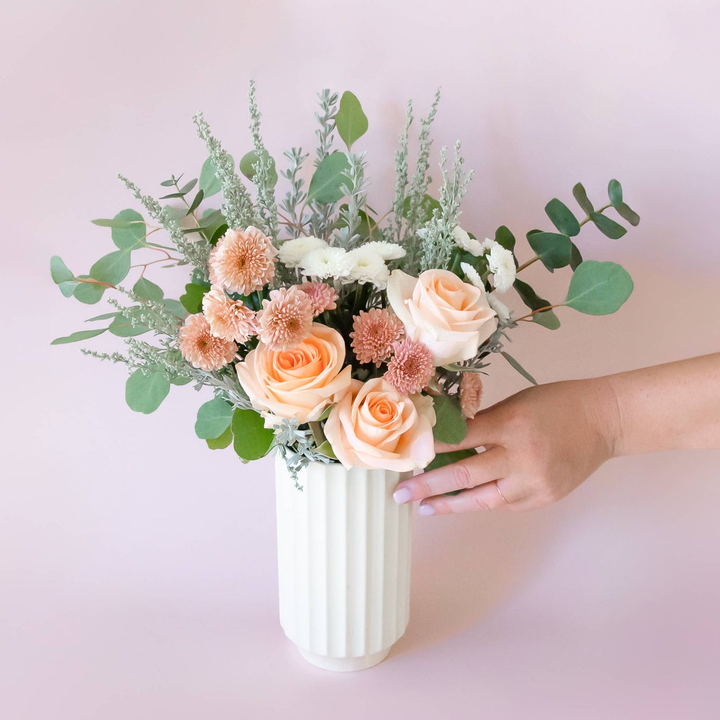 Monroe Vase - Vintage White