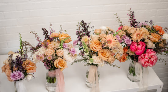 Load image into Gallery viewer, Deluxe Bouquet
