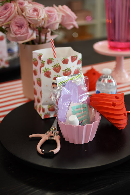 KIDS PARTY THEME: Strawberry Shortcake
