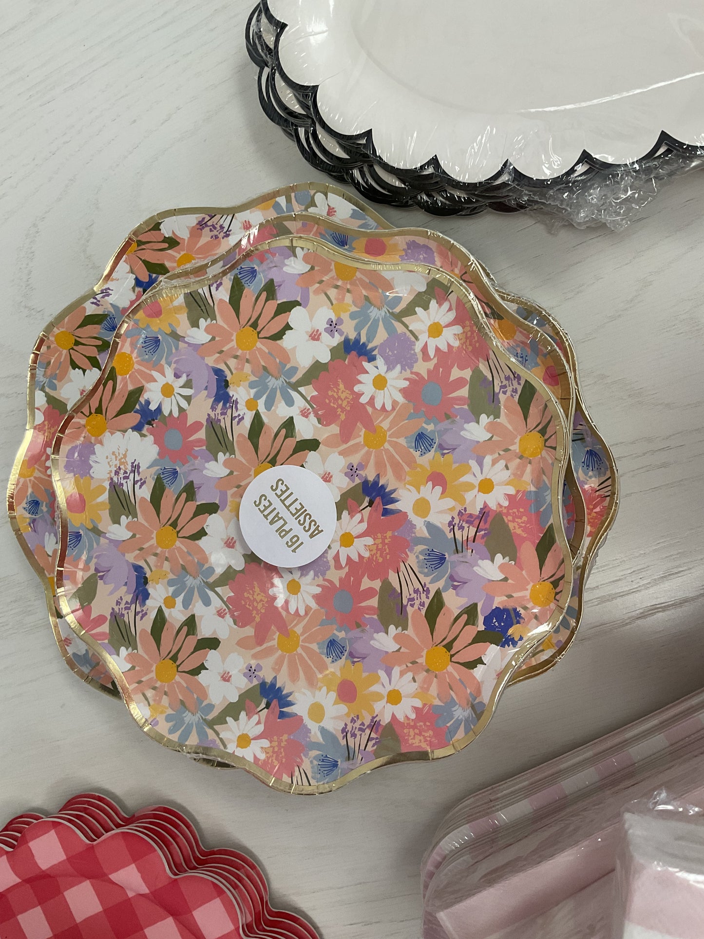 Small floral plate set