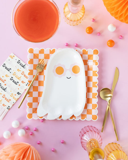 Sunny Ghost Shaped Paper Plates - 8 Ct.