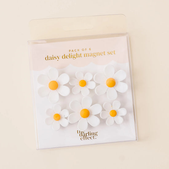 Daisy Delight Magnet Set