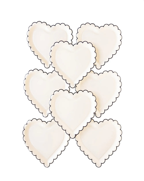 Scalloped Heart Paper Plates - 8 Pack
