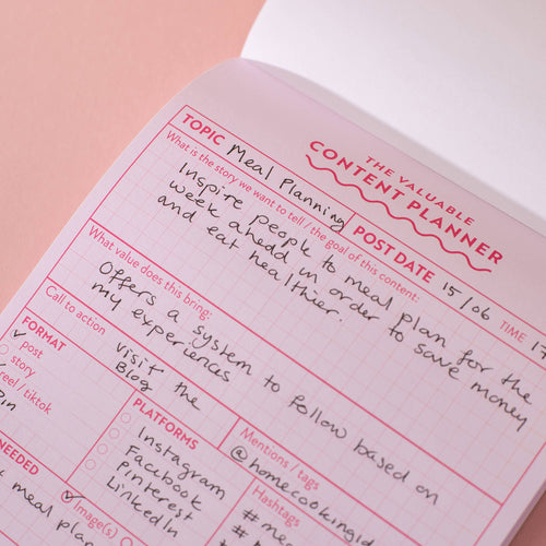 Social Media Content Planning Pad - A5 Size
