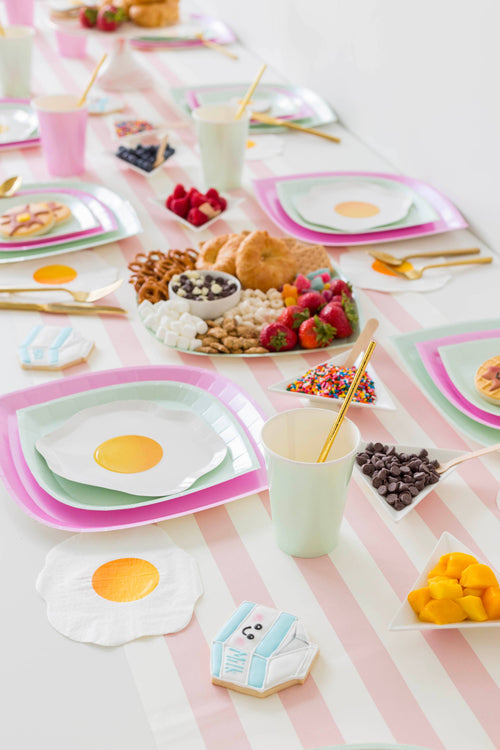 Yolks on You Die-Cut Dinner Plates - 8 ct.