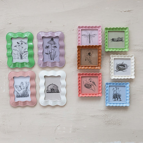 Resin Ruffled Photo Frame - 6 Colors
