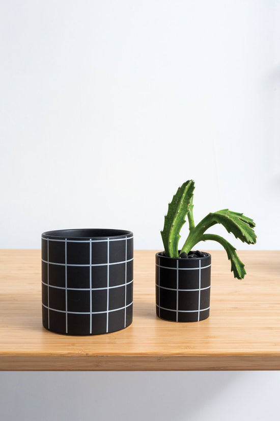 Matte Black Grid Planter Pot